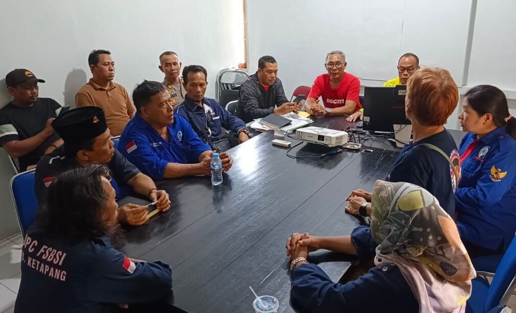 "WHW-Karyawan-diinitimidasi"