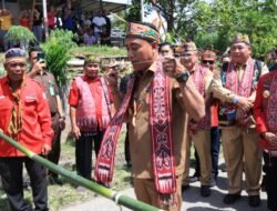 Wagub Krisantus dan Bupati Ontot Resmikan Rumah Betang Bidayuh Labak Nyeru di Entikong