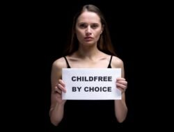 Bukan Egois, Ini 5 Alasan Logis dan Sehat Mengapa Gen Z Memilih Jalan Childfree