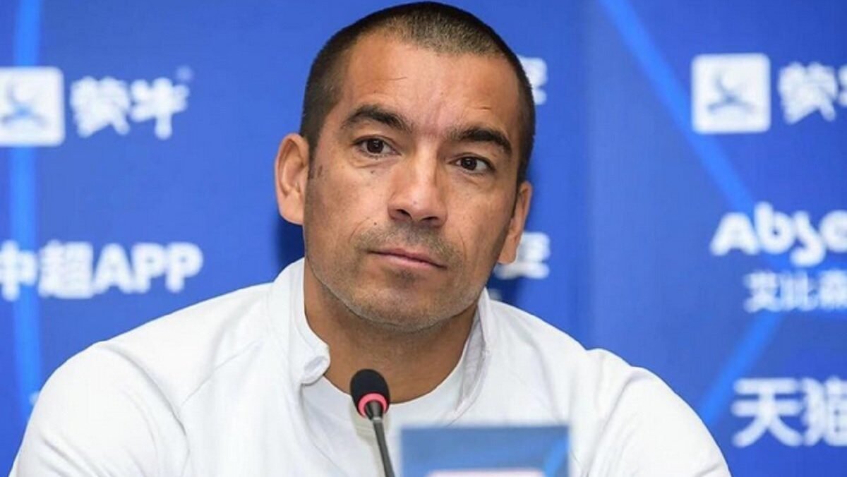 Analisis Pakar: Alasan G. van Bronckhorst Layak Latih Timnas
