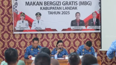 "Bupati Karolin soroti minimnya IPAL di dapur MBG Landak. Dari 21 dapur, baru 4 yang punya pengelolaan limbah layak. Targetkan perbaikan demi kesehatan lingkungan."