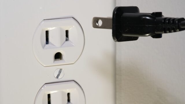 7 Kebiasaan Sehari-hari Turunkan Tagihan Listrik Secara Drastis