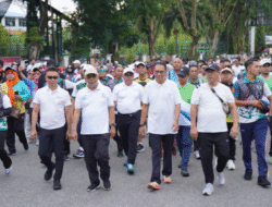 Diiringi Drumband IPDN, Edi Kamtono Ajak Ribuan ASN ‘Healing’ Masal di Jalanan Pontianak
