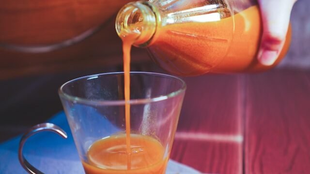 Wadah Jamu Berisiko Kontaminasi: Botol Bekas Harus Dihindari