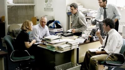 "Dari Spotlight hingga All the President's Men, ini 5 rekomendasi film tentang jurnalis terbaik yang menunjukkan kerja investigasi dan dilema etika pers."