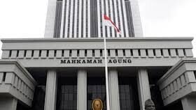 Bawas MA ungkap 74 hakim dijatuhi hukuman disiplin hakim sepanjang 2025. Sebanyak 18 hakim lainnya terancam dipecat karena kasus pengurusan perkara hingga asusila.