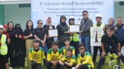 "Peringati Hari Pohon Nasional, Golden Tulip Pontianak bersama Gemawan gelar aksi tanam pohon dan edukasi lingkungan di SMPN 10 Pontianak."