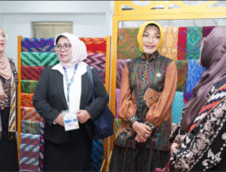 Disambut Kalungan Tenun Corak Insang, Istri Rektor se-Indonesia ‘Kepincut’ Kuliner dan Kriya Pontianak