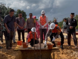 Bangun Dapur Gizi di Serimbu, Karolin Ultimatum Kontraktor: Wajib Higienis dan Tepat Waktu!