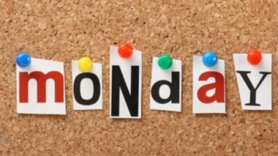 "Merasa 'Monday Blues'? Jangan biarkan Senin berakhir buruk. Temukan 4 kunci kebahagiaan mengakhiri hari Senin dengan tenang dan positif, mulai dari ritual de-stres."