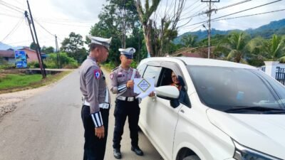 "Operasi Zebra Kapuas 2025 resmi digelar di Kayong Utara mulai 18 November. Polisi fokus pada edukasi keselamatan dan pengecekan kelengkapan berkendara."