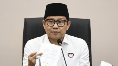 "Tak ingin terus-terusan andalkan Bansos, Pemerintah berambisi bagikan tanah negara (TORA) ke 1 juta warga miskin ekstrem. Menko Cak Imin targetkan rampung 2026."