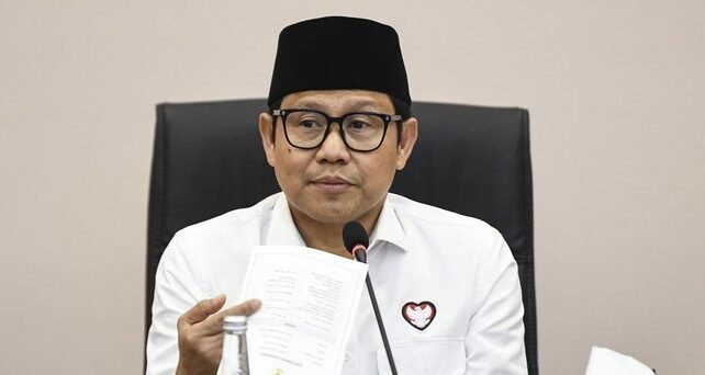 "Tak ingin terus-terusan andalkan Bansos, Pemerintah berambisi bagikan tanah negara (TORA) ke 1 juta warga miskin ekstrem. Menko Cak Imin targetkan rampung 2026."