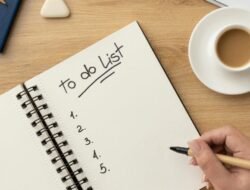 Anti ‘Monday Blues’! Lakukan 5 Rutinitas Minggu Malam Ini Agar Seninmu Lebih Produktif dan Bahagia