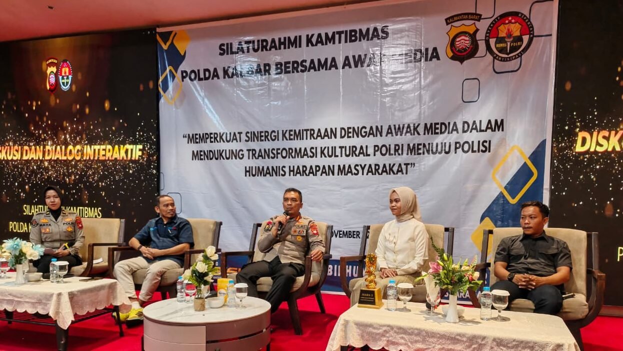 "Polda Kalbar nilai peran media krusial untuk bendung arus hoaks dan penipuan digital yang kian marak. Sinergi diperkuat demi stabilitas keamanan Pontianak. "