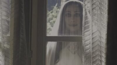 "Bingung cari tontonan? Simak 5 rekomendasi film terbaik sepanjang masa dari horor hingga romantis. Pilihan tepat untuk movie marathon malam minggu yang seru."