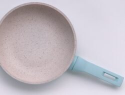 Dapur Sehat Bebas Plastik: 7 Sumber Mikroplastik Tersembunyi yang Perlu Anda Waspadai