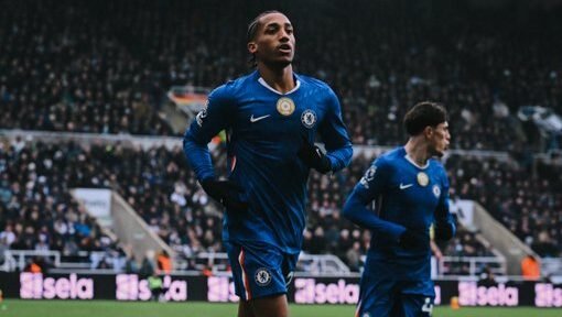 Chelsea vs Aston Villa: Duel Cold Celebration Palmer & Rogers