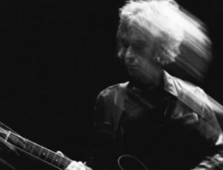 Gitaris The Cure Perry Bamonte Meninggal Dunia di Usia 65 Tahun