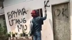 Ilustrasi Debt Collector - Komisi III DPR mendesak OJK menghapus aturan penagihan utang oleh pihak ketiga buntut kasus kekerasan di Kalibata.