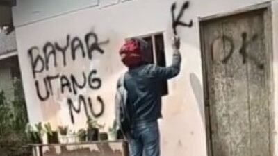 Ilustrasi Debt Collector - Komisi III DPR mendesak OJK menghapus aturan penagihan utang oleh pihak ketiga buntut kasus kekerasan di Kalibata.