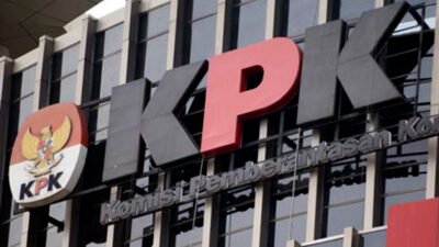 KPK terbitkan SE larangan penyalahgunaan Pokir untuk cegah DPRD jadi makelar proyek. Aktivis Kalteng desak transparansi agar Pokir tak jadi lahan transaksi.