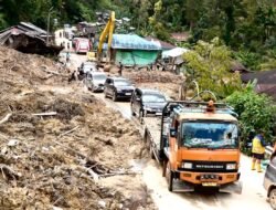 11 Titik Longsor Terbuka, Akses Vital Tarutung-Padang Sidempuan Kembali Bisa Dilalui