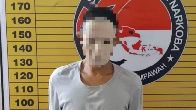 Satresnarkoba Polres Mempawah tangkap pria inisial R, terduga pengedar sabu di Mempawah Hilir.