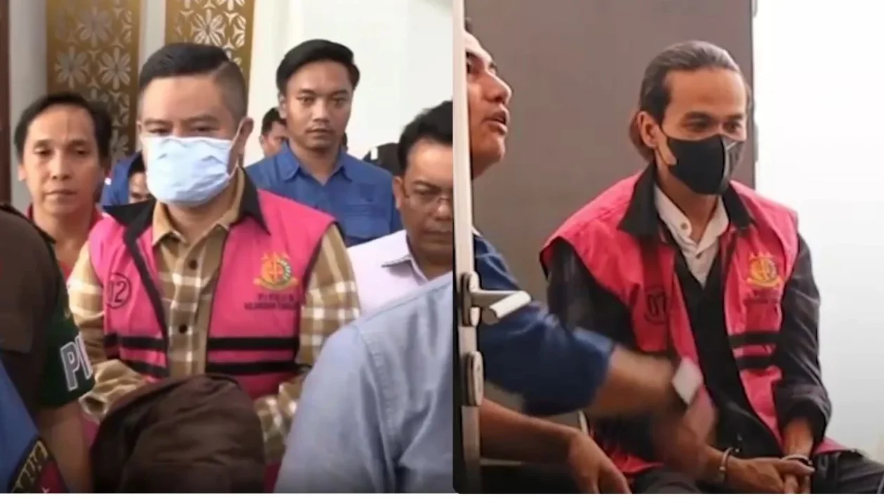 Dua anggota DPRD NTB, IJU dan MNI, saat digiring petugas Kejati NTB mengenakan rompi tahanan merah muda usai ditetapkan sebagai tersangka kasus gratifikasi, Kamis (20/11/2025).