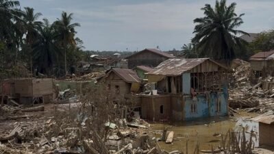 "Langkah Pemerintah Aceh menyurati UNDP dan UNICEF demi bantuan bencana memicu tanda tanya besar. Benarkah stok bantuan nasional menipis atau Pemerintah Pusat lambat merespons krisis di Serambi Mekkah?"