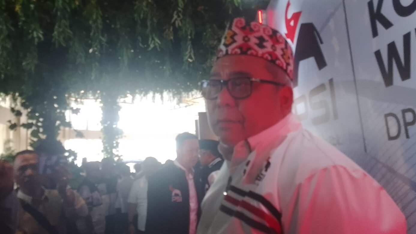 "Ketua Harian DPP PSI, Ahmad Ali, optimistis PSI Kalbar di bawah pimpinan Robi Susandi tidak hanya lolos ambang batas, tetapi keluar sebagai pemenang pada Pemilu 2029. "