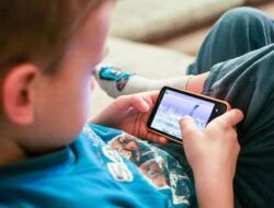 Cara Mengatasi Anak Kecanduan Gadget