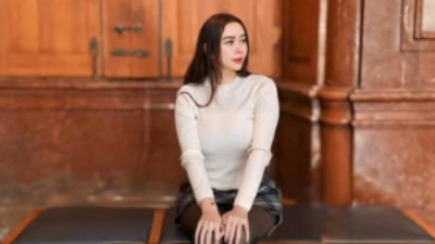 KPK cek validitas informasi aliran dana ke Aura Kasih dalam kasus dugaan korupsi pengadaan iklan Bank BJB yang menyeret nama Ridwan Kamil. (Dok. Instagram/@aurakasih )