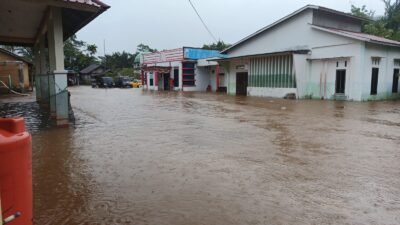 Wilayah terdampak banjir di Kecamatan Sejangkung, Kabupaten Sambas. Sumber Foto : BPBD Kabupaten Sambas.