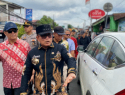 Bangunan Terlalu Dekat Jalan Picu Kemacetan, Bupati Sujiwo Turun Tangan Rencanakan Penataan