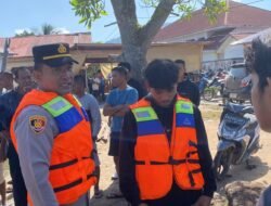Cuaca Ekstrem Mengintai Perairan Kayong Utara, Penumpang Speedboat di Sukadana Wajib Pakai Life Jacket