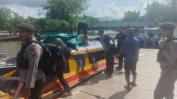 "BMKG peringatkan cuaca ekstrem di Kayong Utara. Polsek Sukadana dan Dishub perketat cek pelampung speedboat dan imbau nelayan tunda layar jika gelombang tinggi."