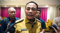 "Wagub Kalbar Kristantus Kurniawan dituduh jadi 'dalang' yang melaporkan kasus BP2TD dan Jalan Mempawah. Konflik diakui terjadi sejak sebelum pelantikan akibat foto viral."