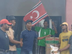 Tangis Eks GAM Pecah di Pengungsian, Ceulangiek dan Cumi-cumi Rogoh Kocek Pribadi Rp 300 Juta Bantu Korban Banjir