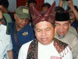 Terbang ke Padang, Kang Dedi Mulyadi Janji Bangunkan Satu Kampung untuk Korban Banjir