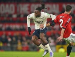 Hasil Manchester United vs West Ham 1-1: Gol Perdana Soungoutou Magassa Selamatkan The Hammers