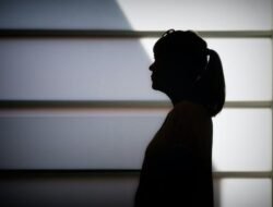 Kerja Keras Boleh, Lupa Bahagia Jangan: 4 Ide Self Reward Sederhana yang Wajib Kamu Coba