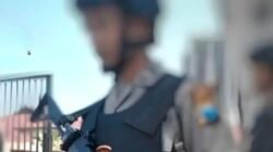 Ilustrasi - Oknum anggota Polres Sikka, Bripka F, diamankan Propam karena diduga menganiaya warga menggunakan popor senjata ini dalam kondisi mabuk, Kamis (4/12/2025).