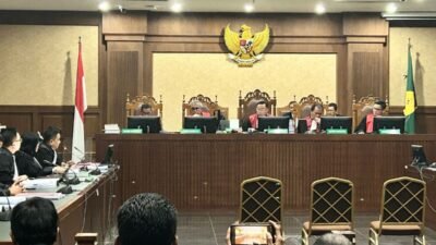 Suasana sidang pembacaan dakwaan kasus dugaan korupsi pengadaan perangkat digitalisasi pendidikan di Pengadilan Tipikor Jakarta Pusat.