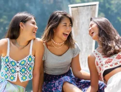 Bukan Cuma Jago Ngomong! Ini 6 Kelebihan Orang Extrovert yang Membawa Kesuksesan