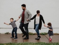 Kenali Tanda Pola Asuh Penentu Kesuksesan Anak