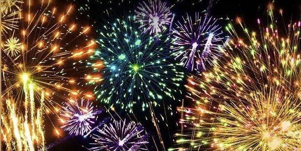 Ilustrasi - Pesta kembang api. (Dok. Ist)