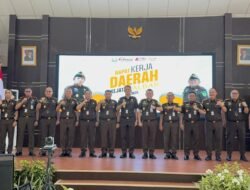 Buka Rakerda 2025, Kajati Kalbar Tekankan Proyeksi Kebutuhan Riil dan Tetapkan Kejari Sambas Juara Umum