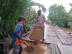 Kerap Tenggelam Saat Pasang, Jembatan Penghubung Tanjung Satai Akhirnya Diperbaiki Darurat