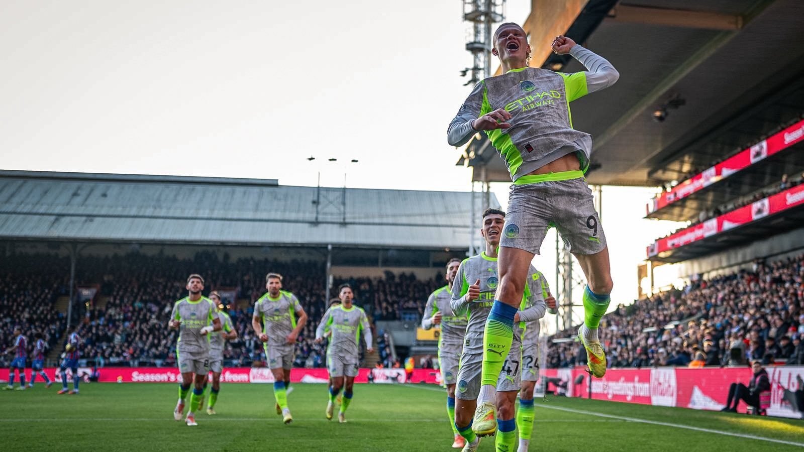 Haaland Brace! Man City Hajar Palace 3-0